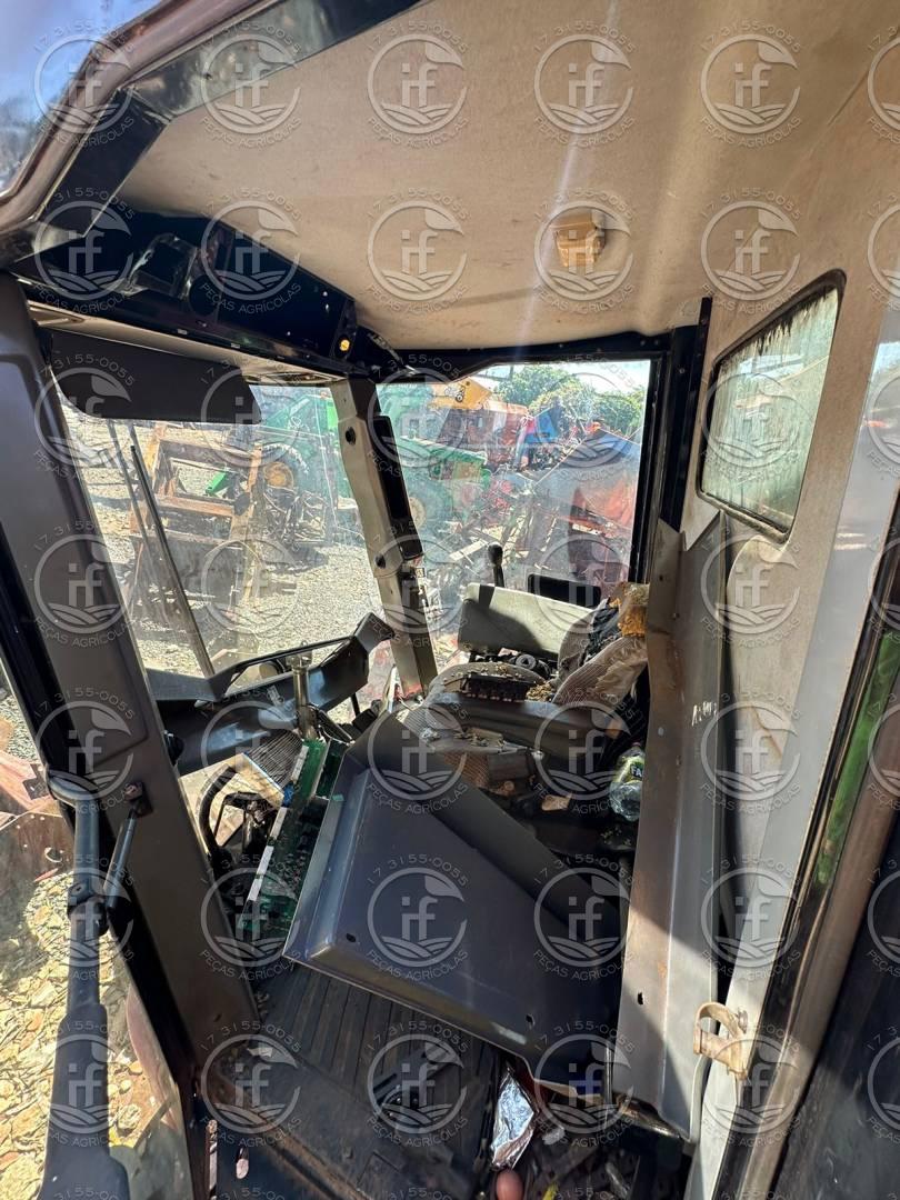 CABINE COLHEITADEIRA MASSEY FERGUSON MF9790