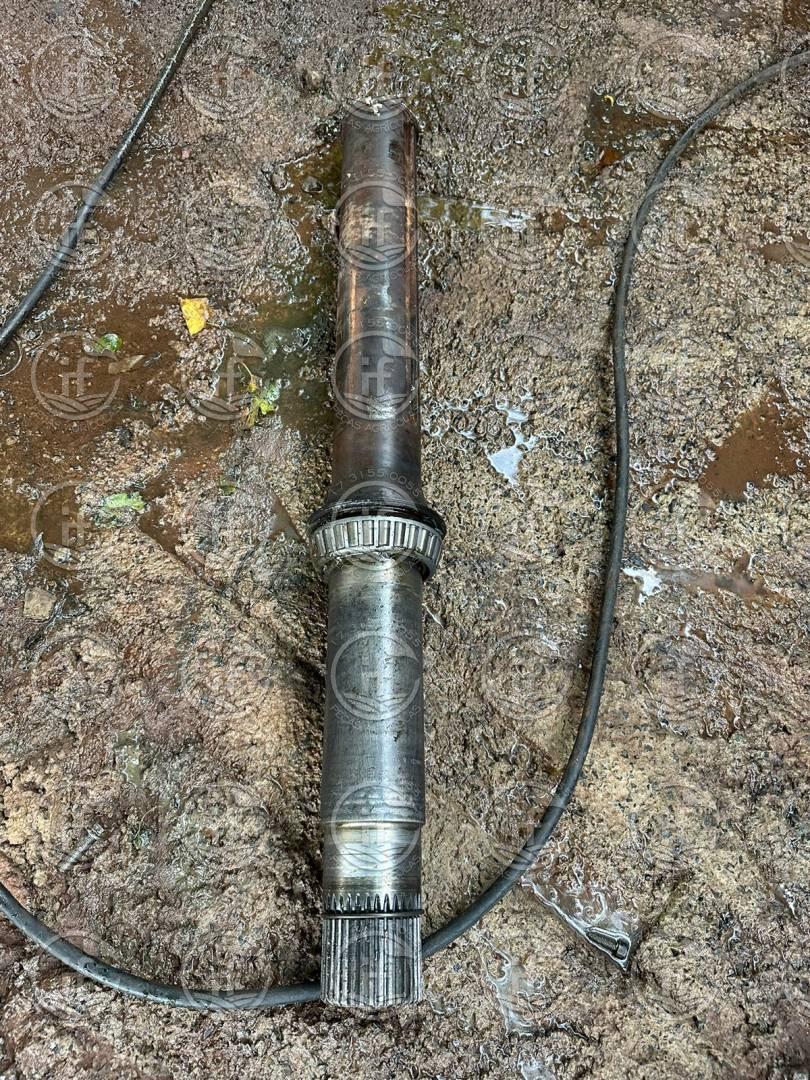 EIXO TRASEIRO TRATOR JOHN DEERE LINHA 6000 - L101243, L155937